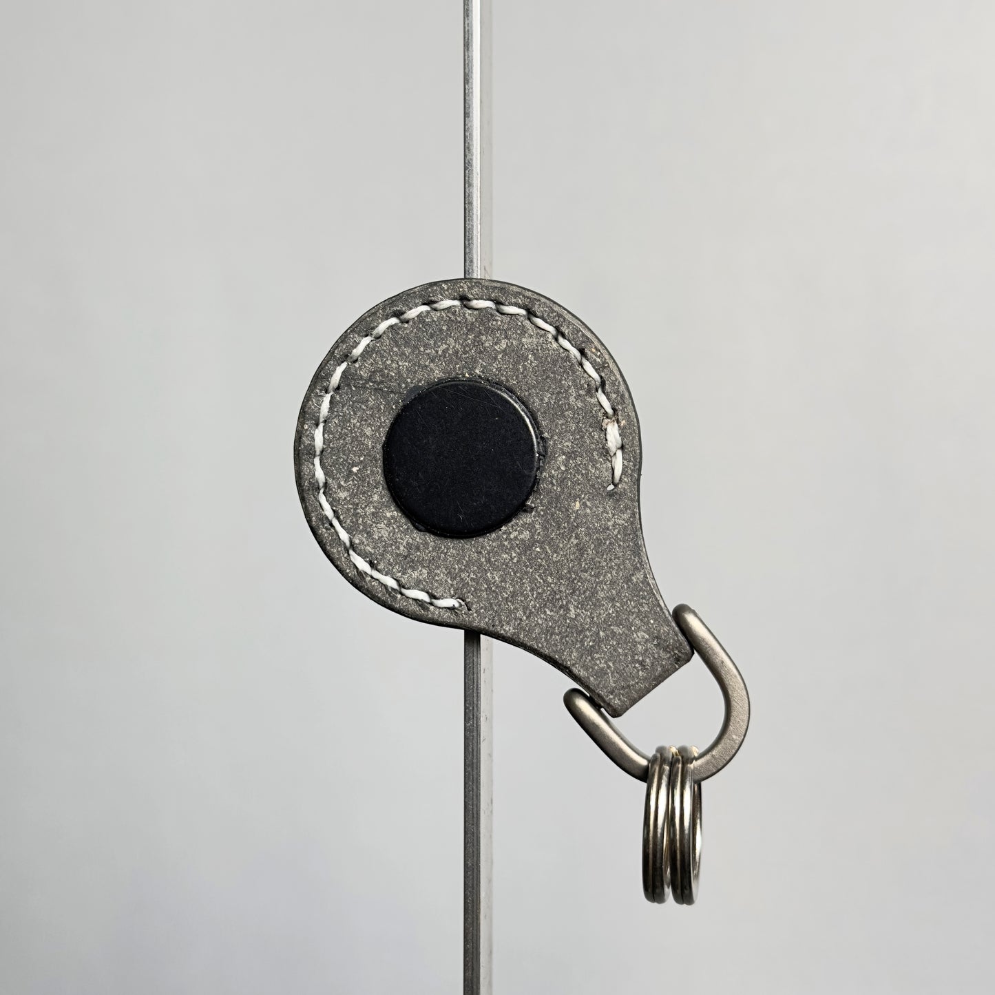 RECYCLED LEATHER KEYCHAIN